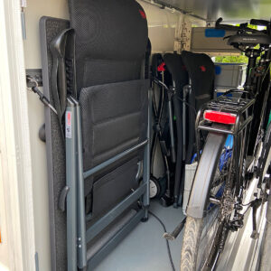 Expander und Airlineschienen-Zurröse im Carthago C-Tourer Wohnmobil zur sicheren Ladungssicherung