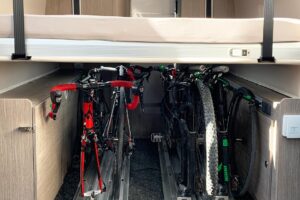 Challenger V210 Roadedition Kastenwagen – Fahrradhalter für bis zu 4 bikes