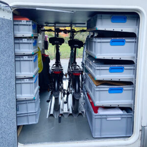 BOBs Garage Gesamtsystem mit bike-holder und Euroboxen im Carthago Chic C-Line.