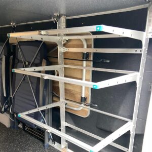 Aluminiumrahmen des youRS Regals ohne Euroboxen.