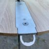 Markisen-Bartisch-Flaschenöffner-am-Stehtisch